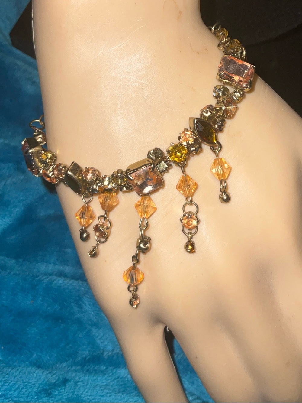 Sorrelli Style Vintage 1990s Rhineston NW Dangle Bracelet Peach Topaz GoldTone